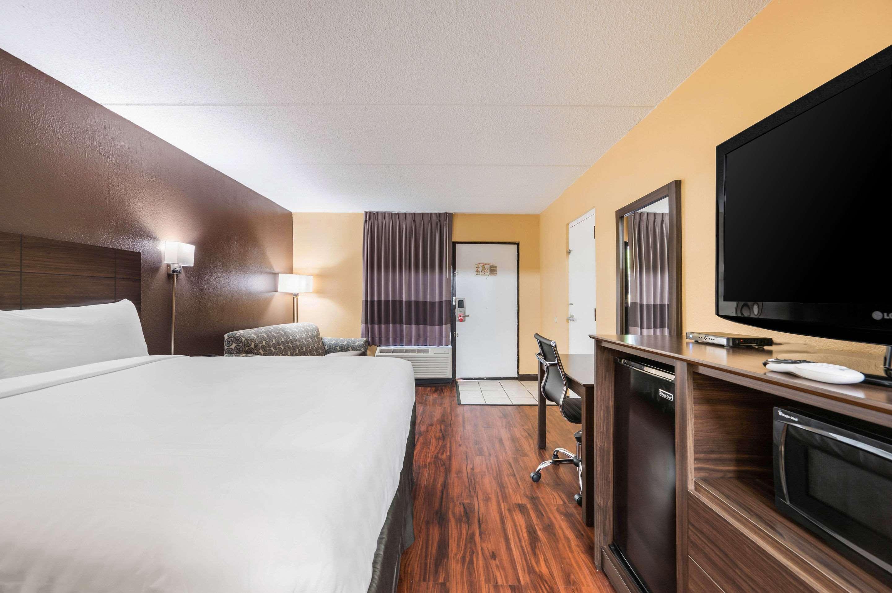 Econo Lodge Columbus Exterior photo