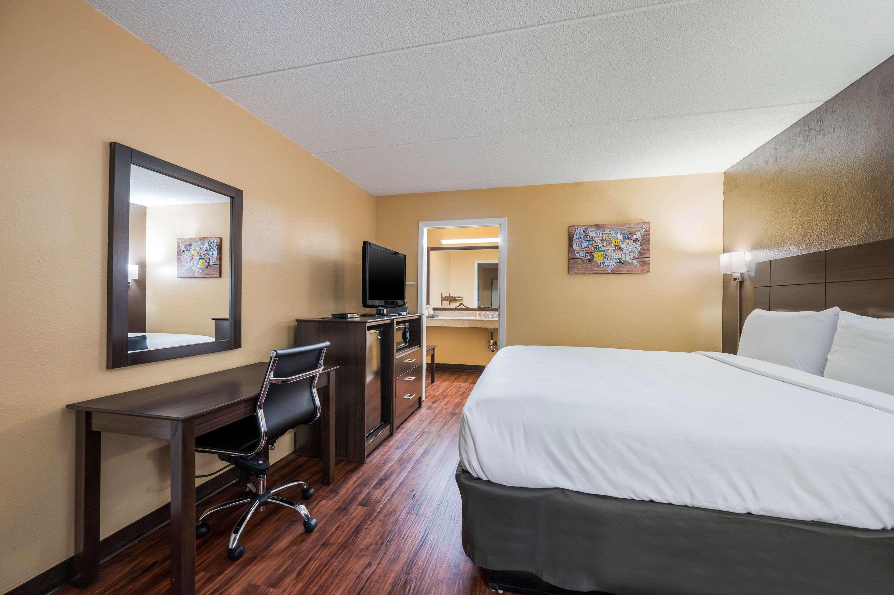 Econo Lodge Columbus Exterior photo
